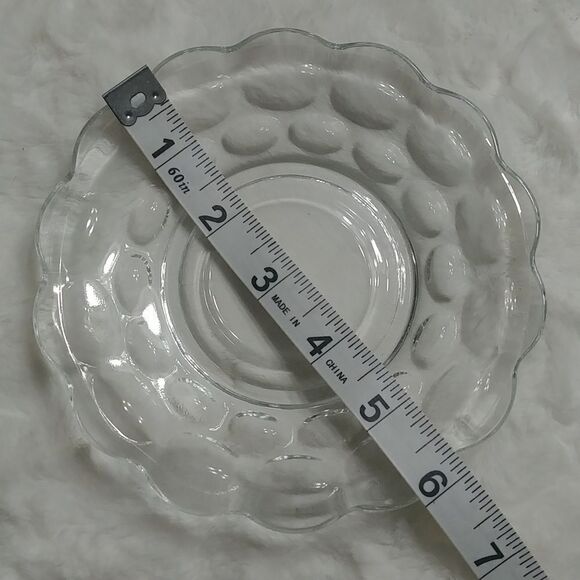Vintage Circular Clear Glass Dish with oval design - Picture 5 of 5